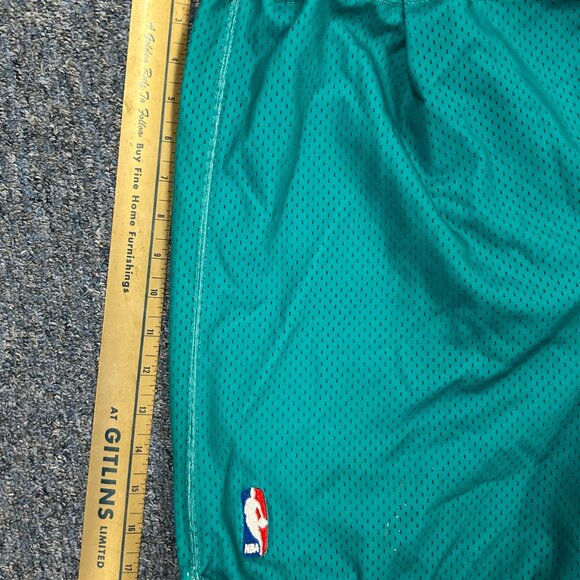Vintage 90s Charlotte Hornets NBA Champion Athletics Basketball Shorts Sz 38 - Picture 5 of 9
